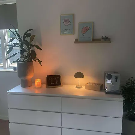 Naturperle Midt I Skoven, Ved So Og Eng וילה