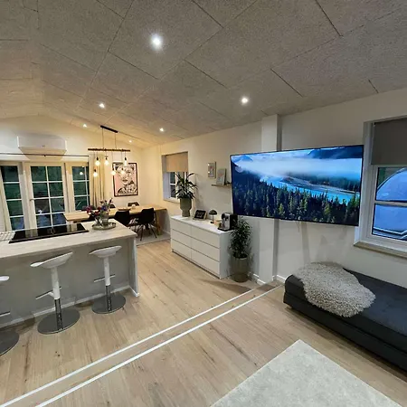 Villa Naturperle Midt I Skoven, Ved So Og Eng