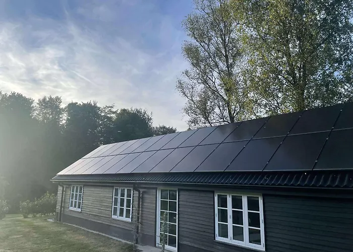 Villa Naturperle Midt I Skoven, Ved So Og Eng Vejle