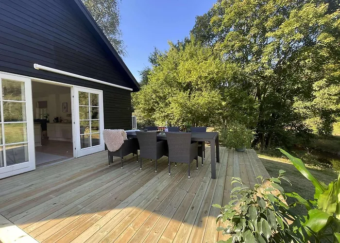 Villa Naturperle Midt I Skoven, Ved So Og Eng